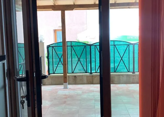 아파트 Stamopolu Parter